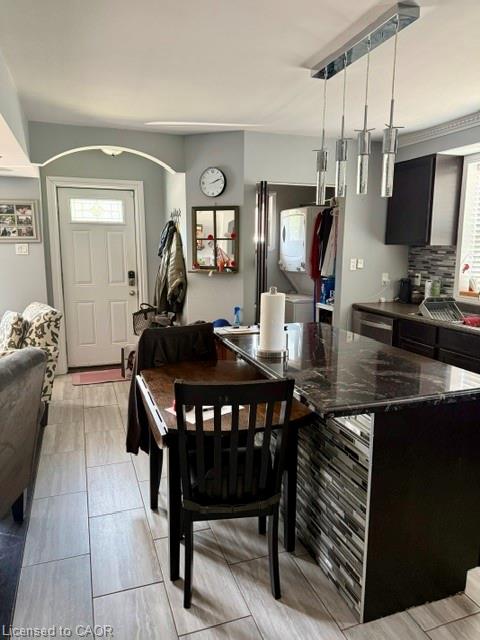 93 Cloverdale Avenue Property Photo 38
