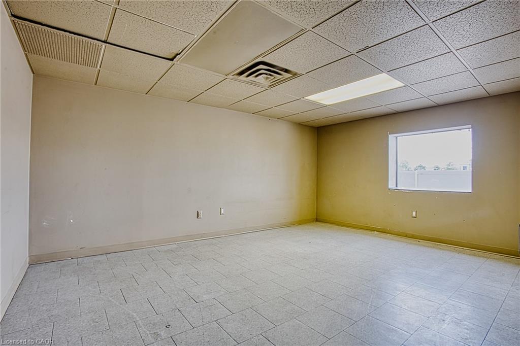 1-112 Ormond Street S Property Photo 14