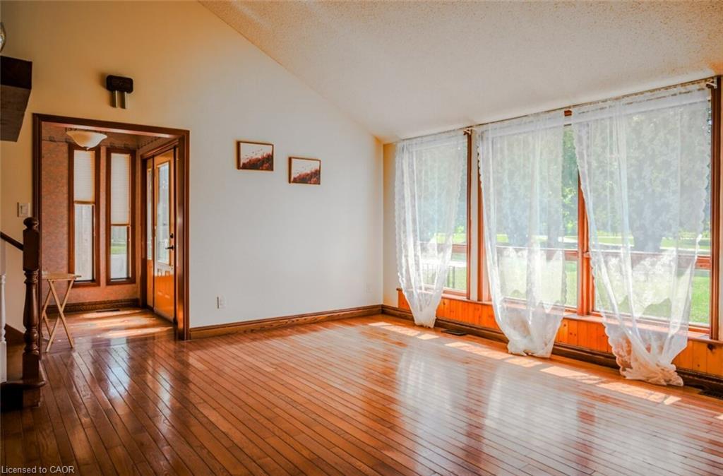 1045 Tremaine Avenue S Property Photo 13