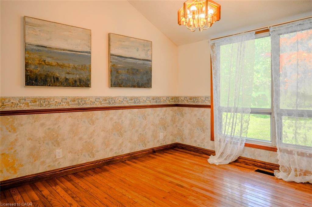 1045 Tremaine Avenue S Property Photo 17