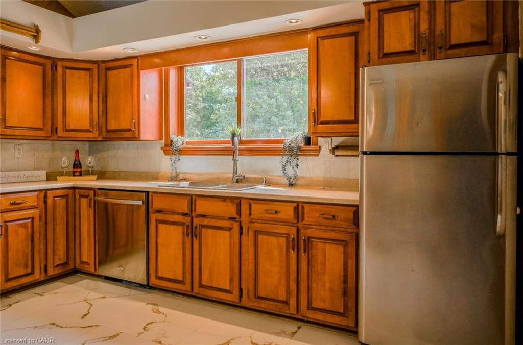 1045 Tremaine Avenue S Property Photo 20