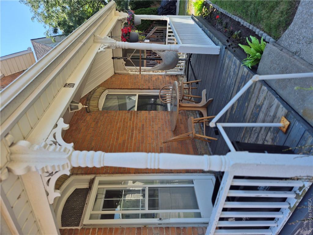 97 Colborne Street S Property Photo 2