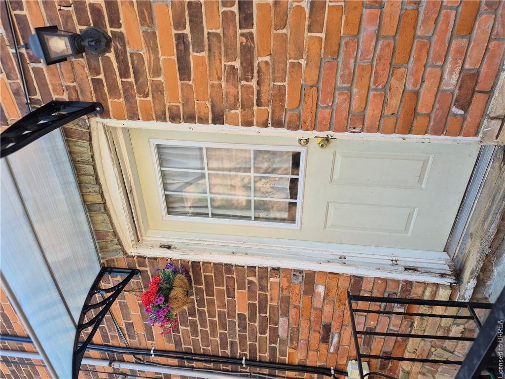 97 Colborne Street S Property Photo 5