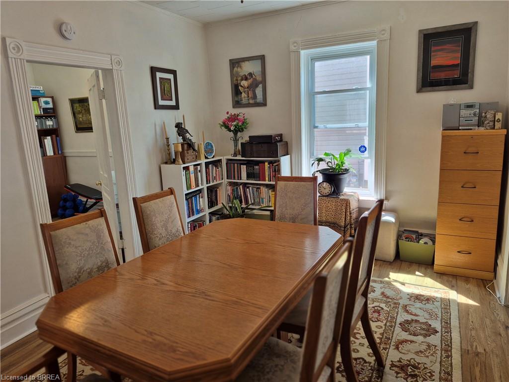 97 Colborne Street S Property Photo 17