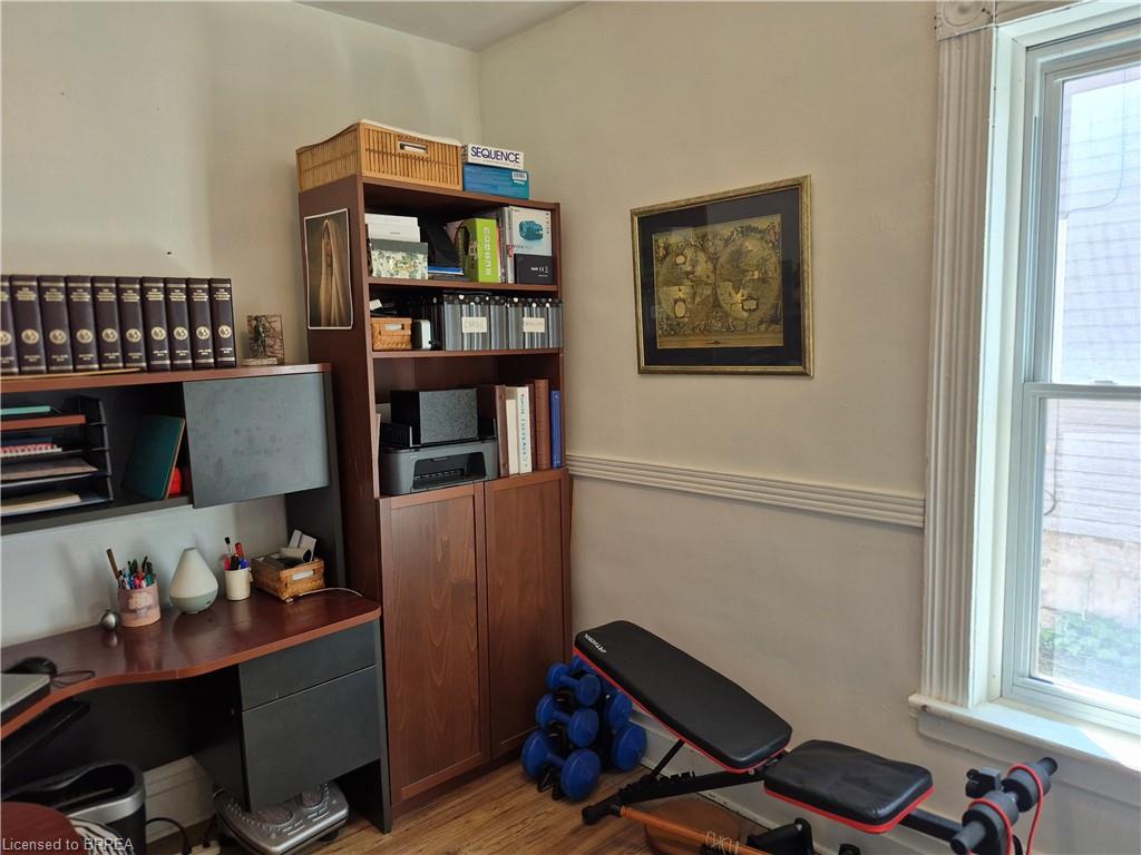 97 Colborne Street S Property Photo 19