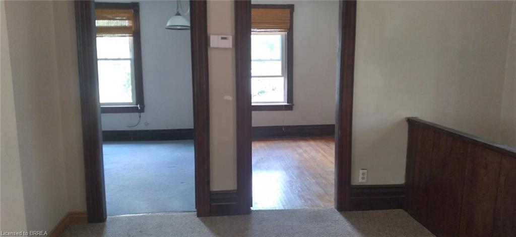 97 Colborne Street S Property Photo 38