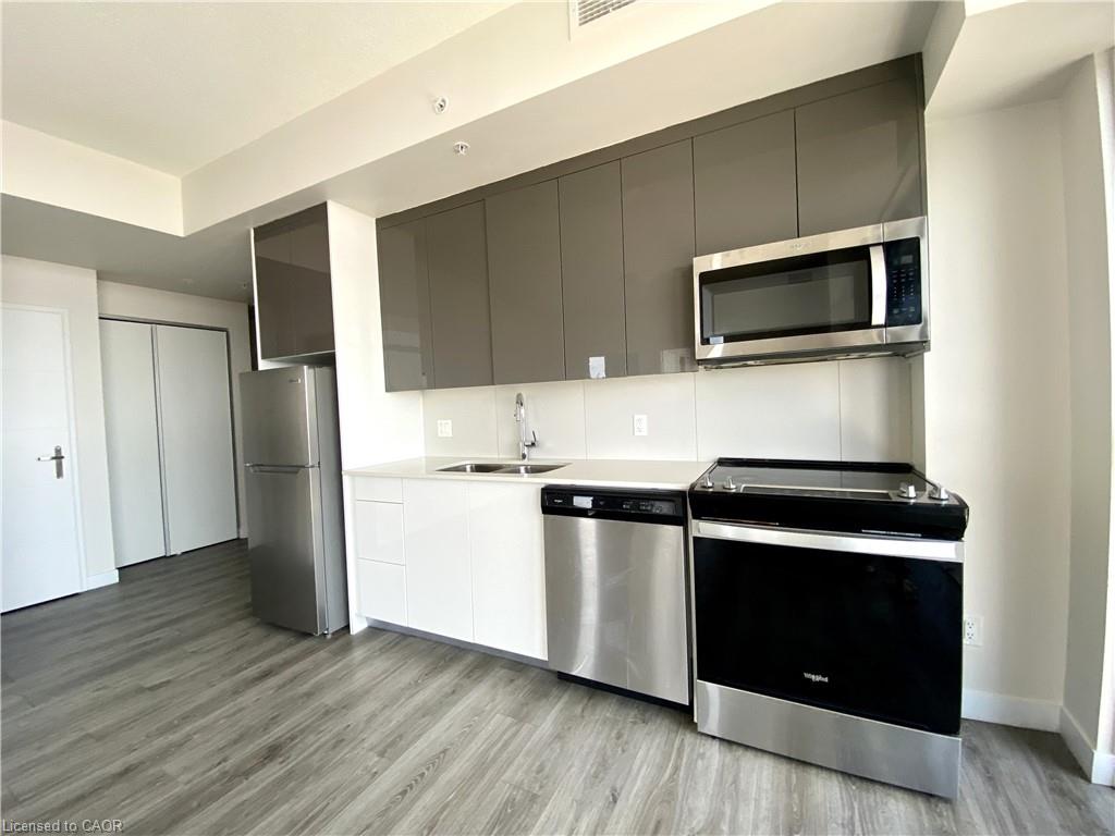 3114-60 Frederick Street Property Photo 7