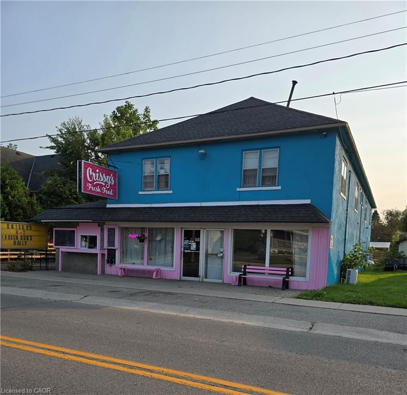 1073 Bay Street Property Photo 1