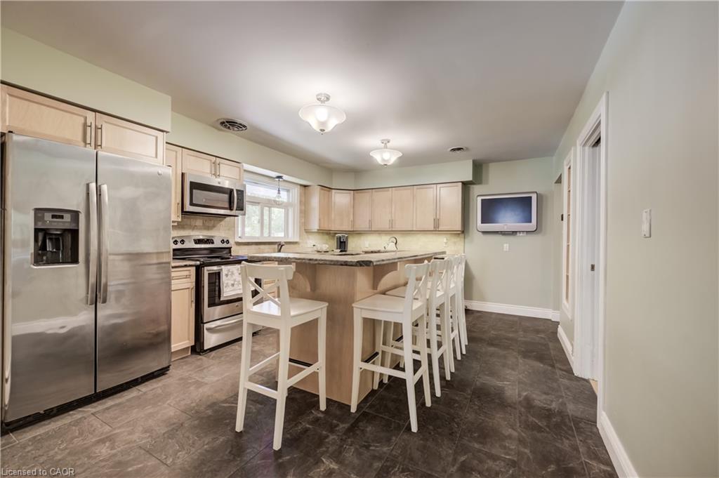 145 Ann Street Property Photo 19