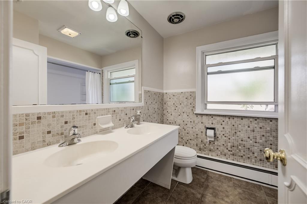 145 Ann Street Property Photo 27
