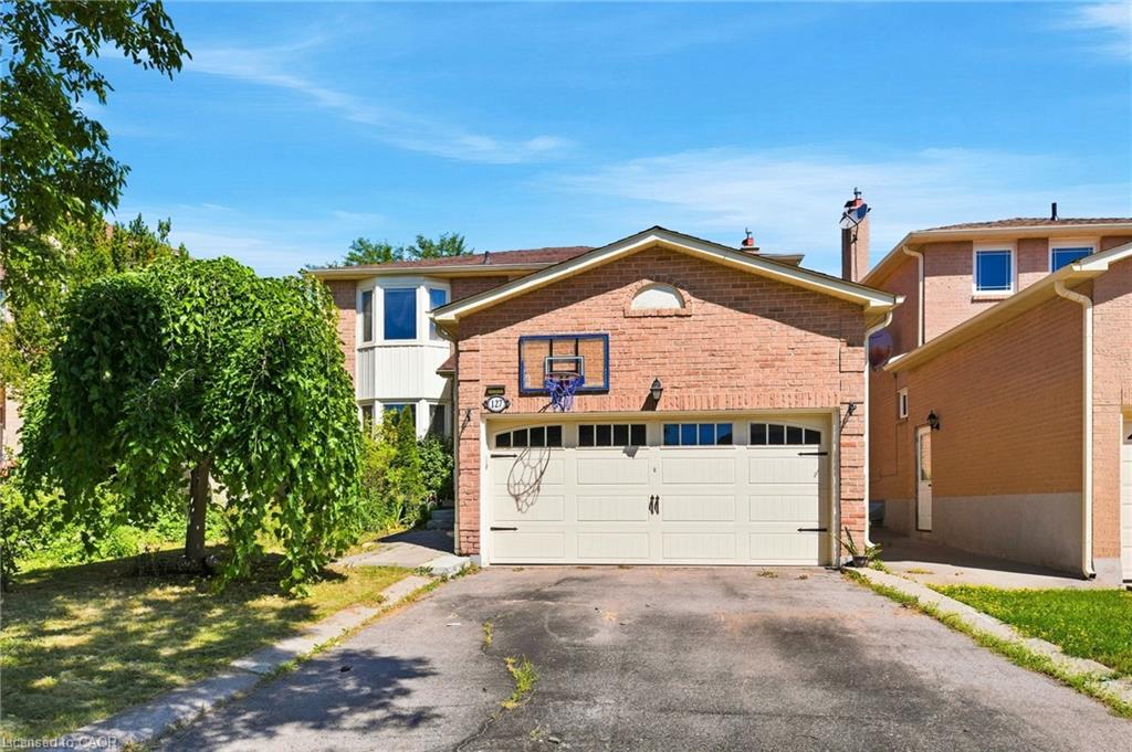 127 O'connor Crescent Property Photo 1