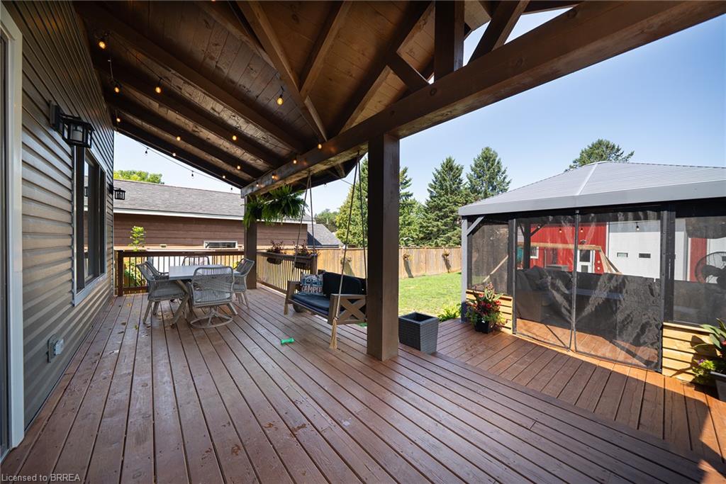 166 King Street Property Photo 37