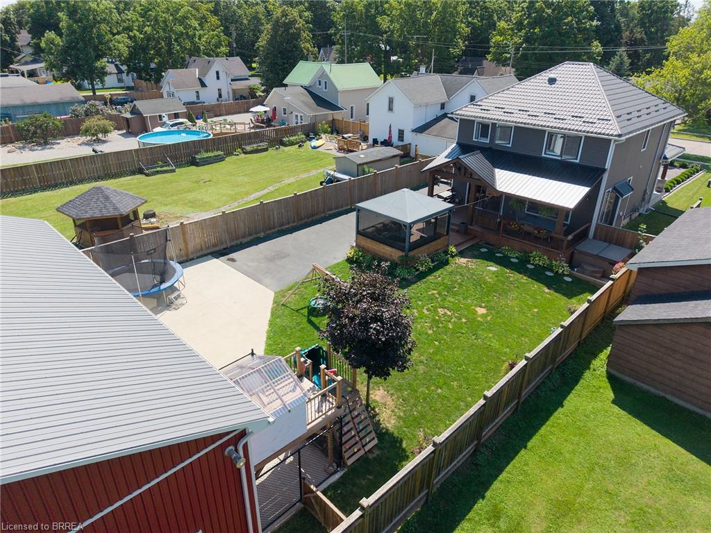 166 King Street Property Photo 45