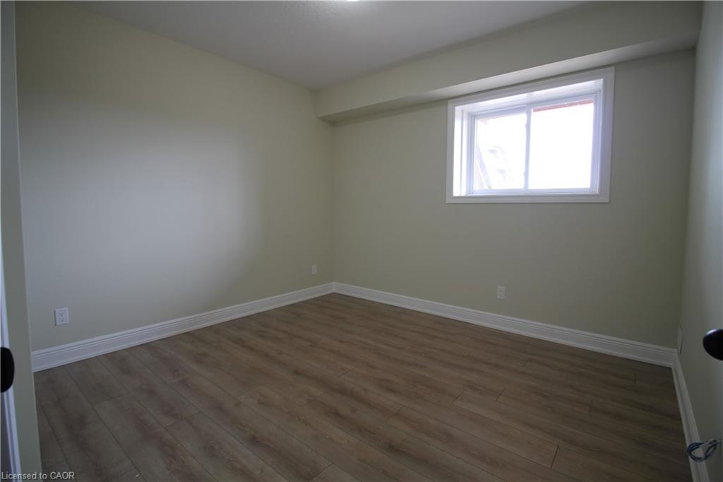 8-1395 Bleams Road Property Photo 5