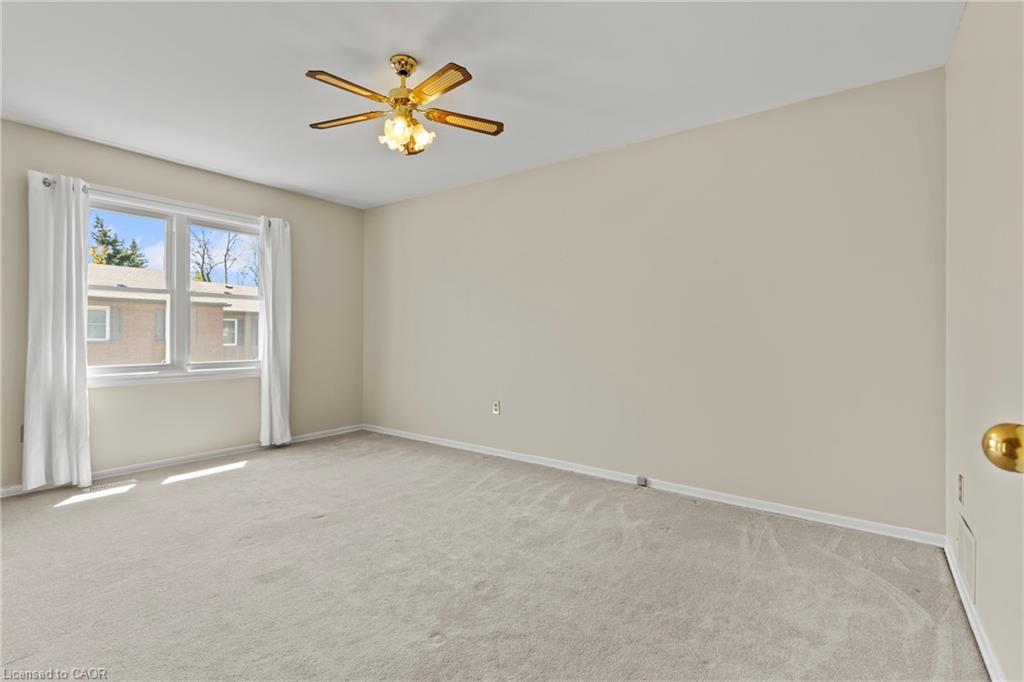 11-2825 Gananoque Drive Property Photo 19