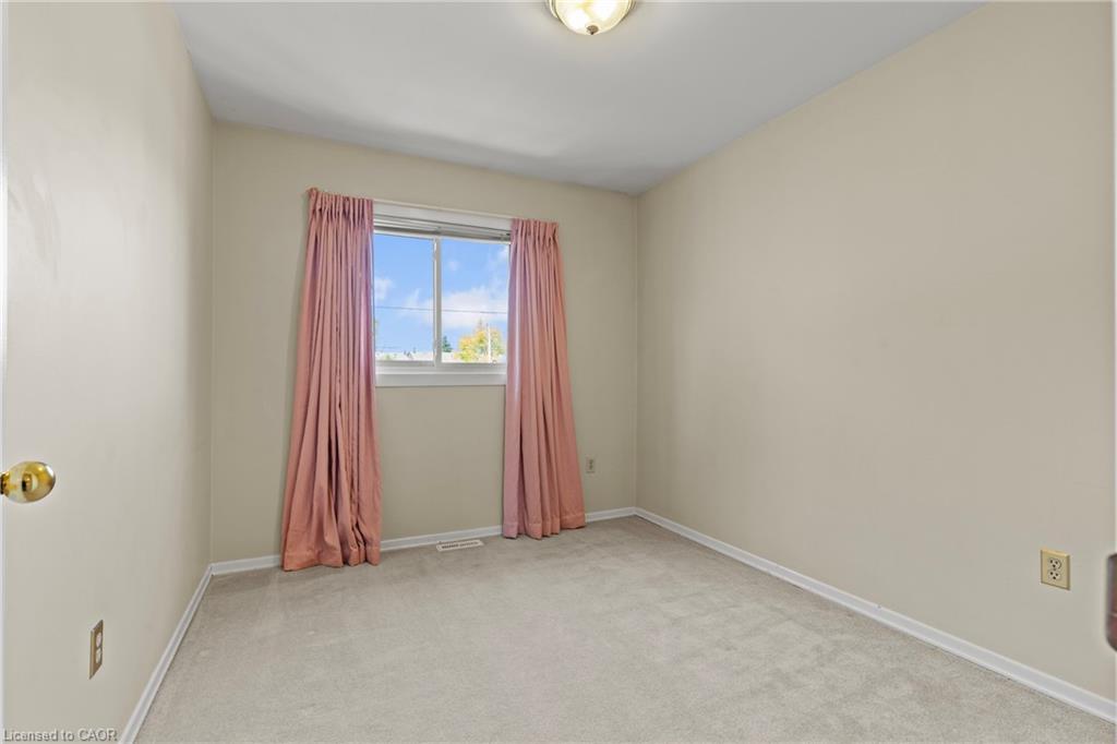 11-2825 Gananoque Drive Property Photo 21