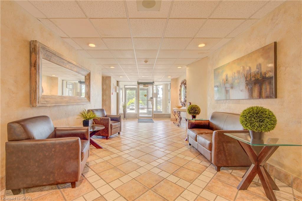 608-55 Green Valley Drive Property Photo 4