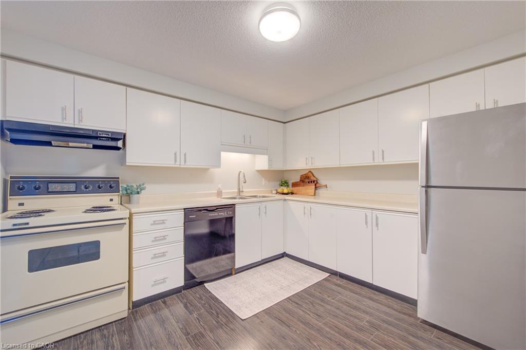 608-55 Green Valley Drive Property Photo 6