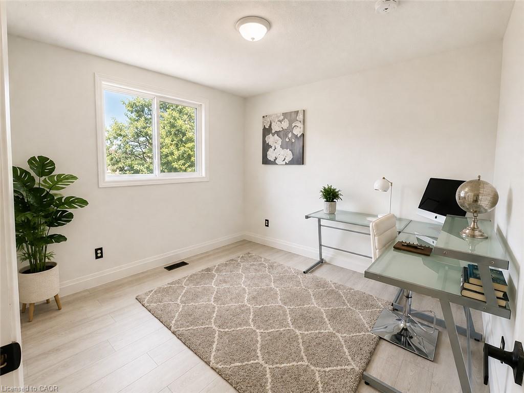 84 Elgar Avenue Property Photo 8