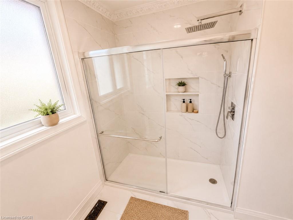 84 Elgar Avenue Property Photo 10
