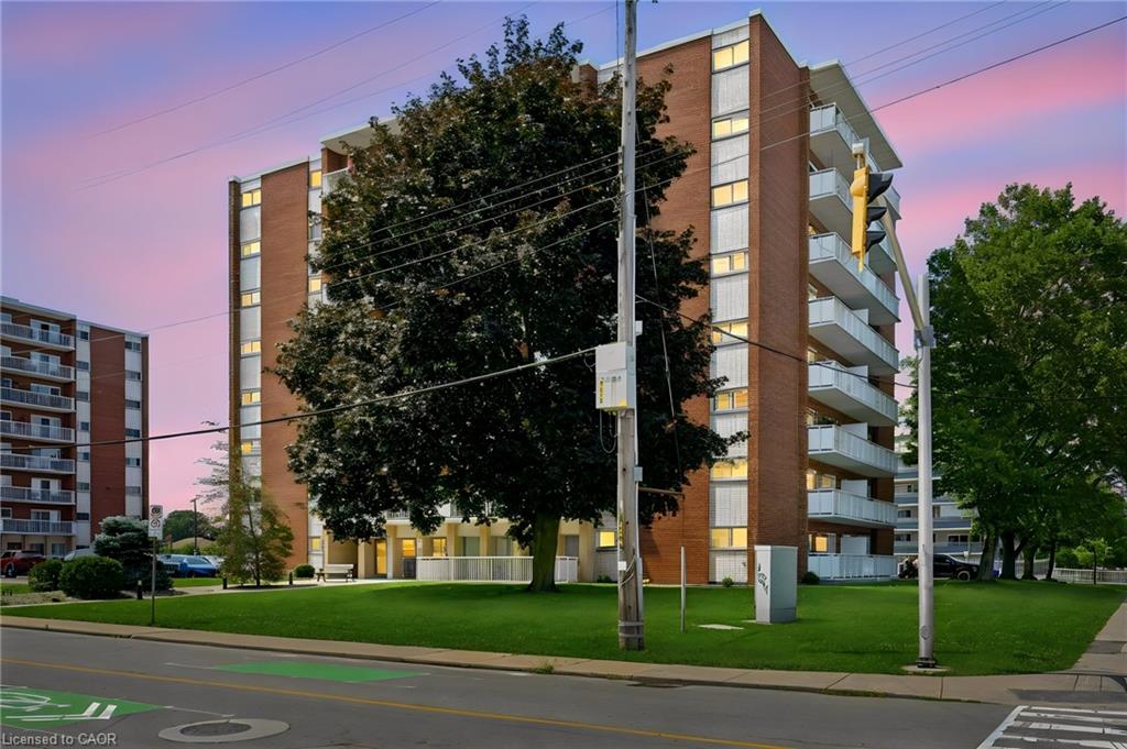 708-8 Woodman Drive S Property Photo 1