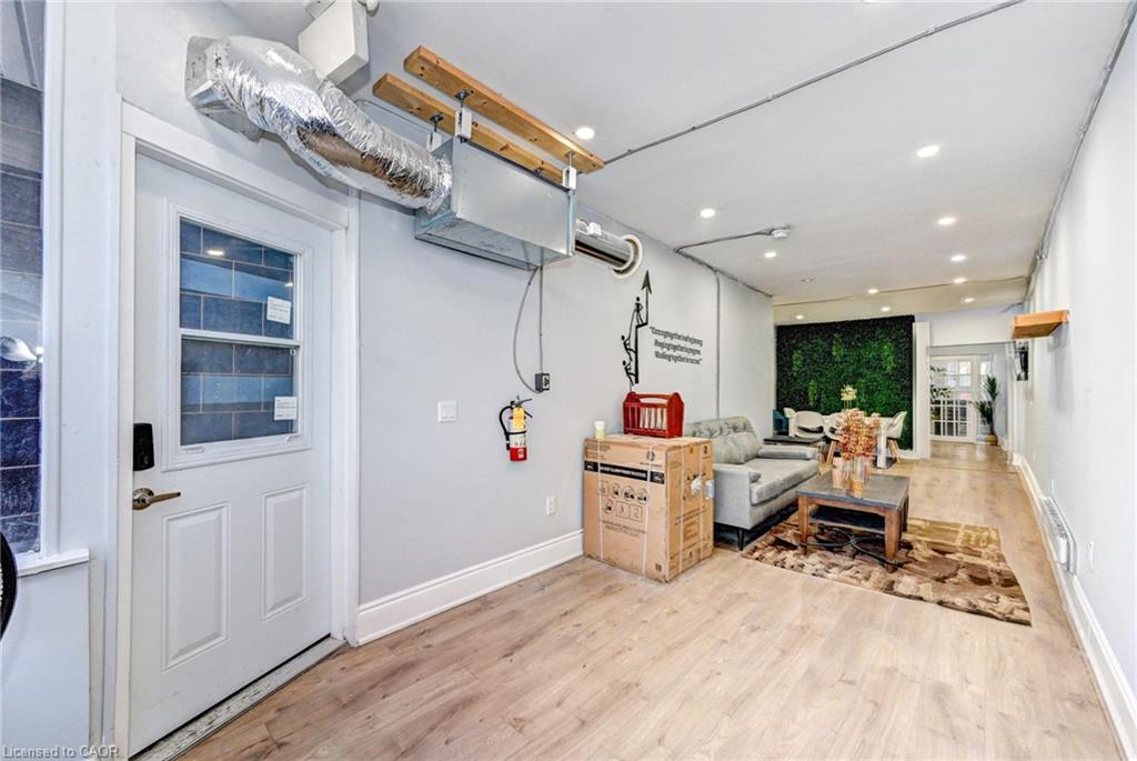 15 Ainslie Street N Property Photo 11