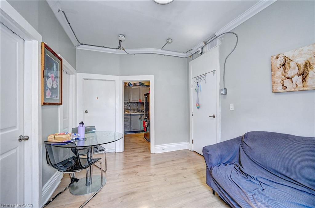 15 Ainslie Street N Property Photo 45
