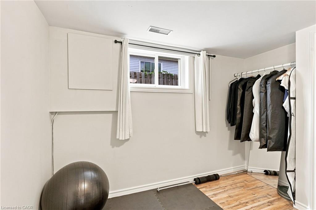 122 Limeridge Road W Property Photo 37