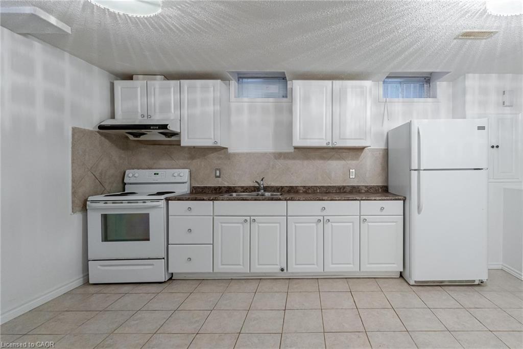 2-30 Richview Drive Property Photo 3