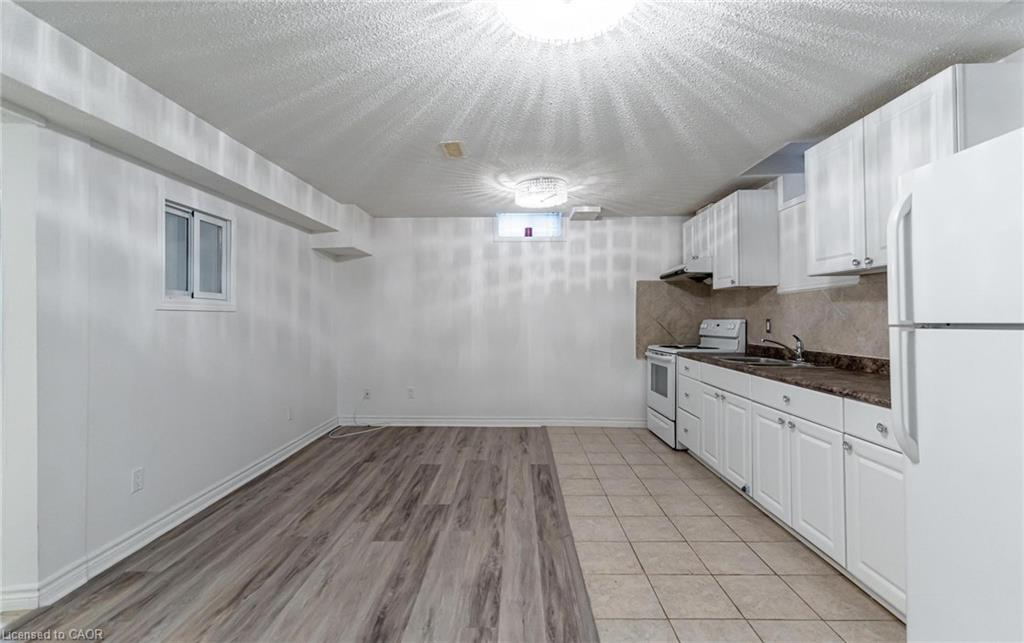 2-30 Richview Drive Property Photo 4