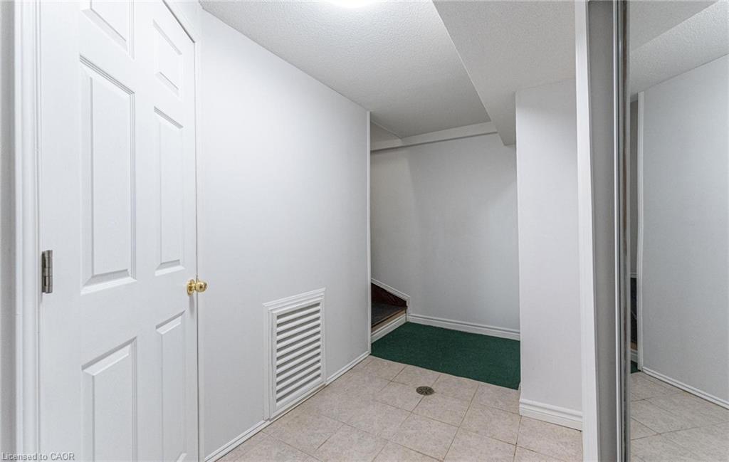 2-30 Richview Drive Property Photo 7