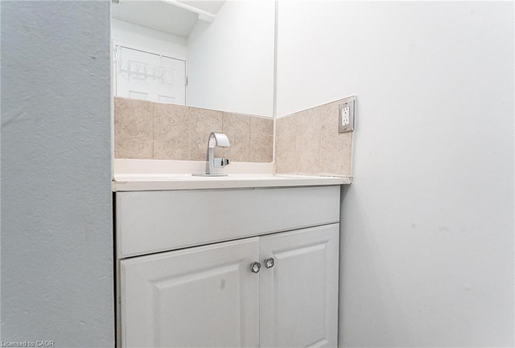2-30 Richview Drive Property Photo 10