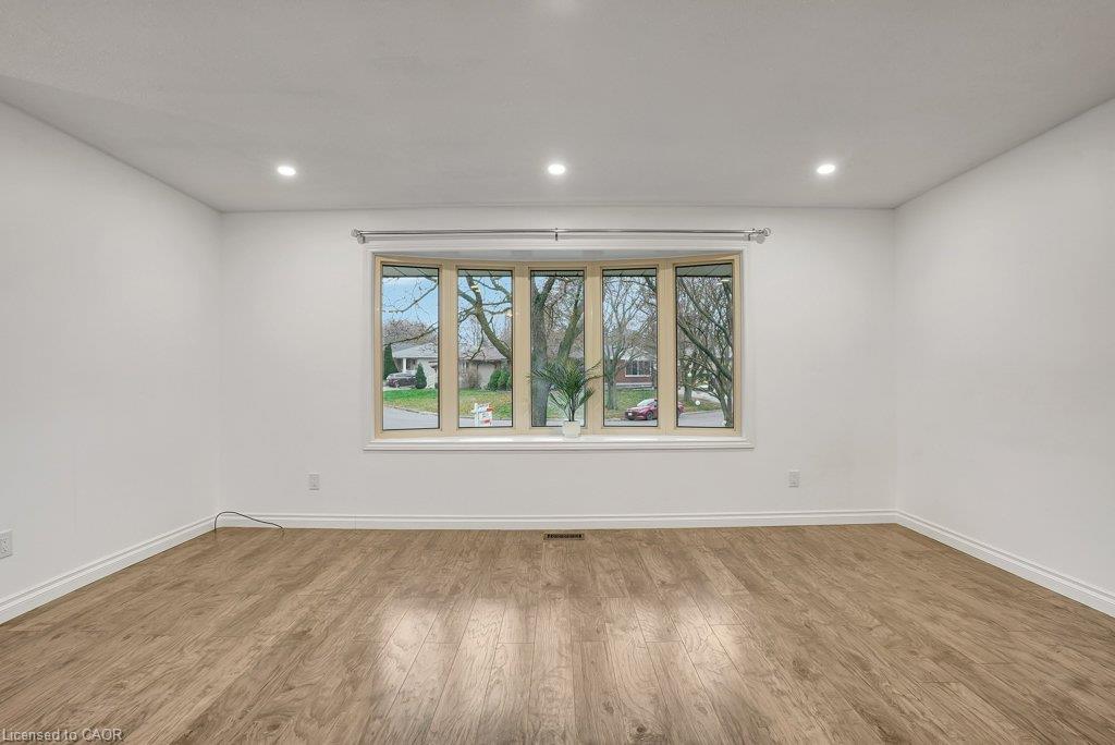 67 Kimberly Crescent Property Photo 11