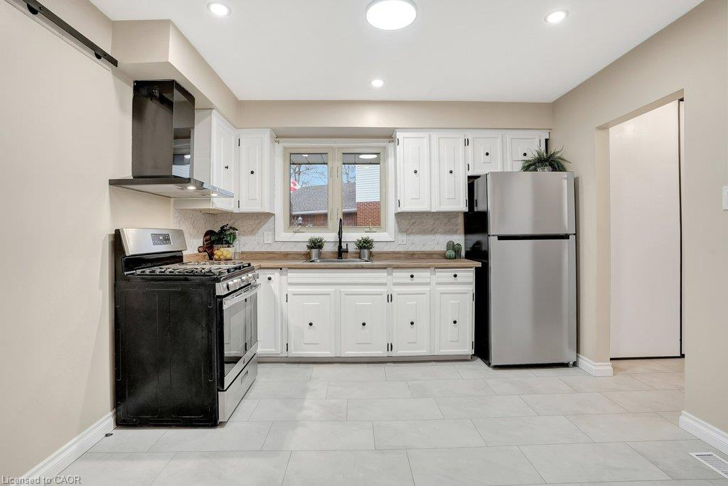 67 Kimberly Crescent Property Photo 12