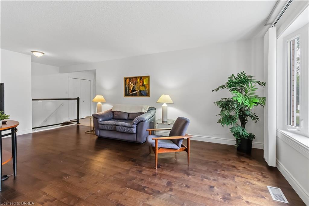 22 Allensgate Drive Property Photo 8