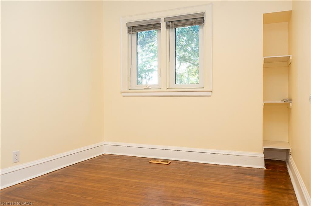 41 Paradise Road S Property Photo 17