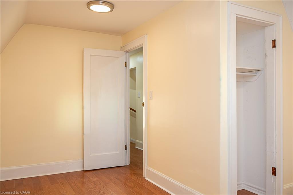 41 Paradise Road S Property Photo 22