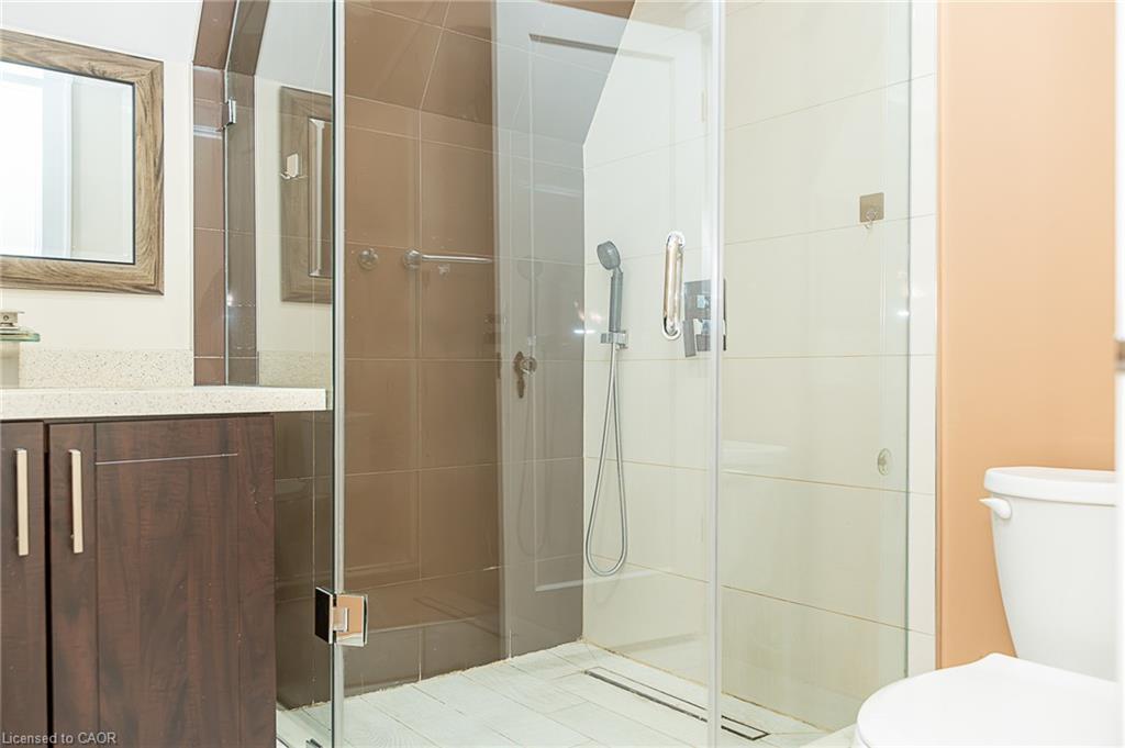 41 Paradise Road S Property Photo 26