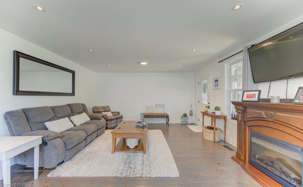 4 Wellington Street Property Photo 9