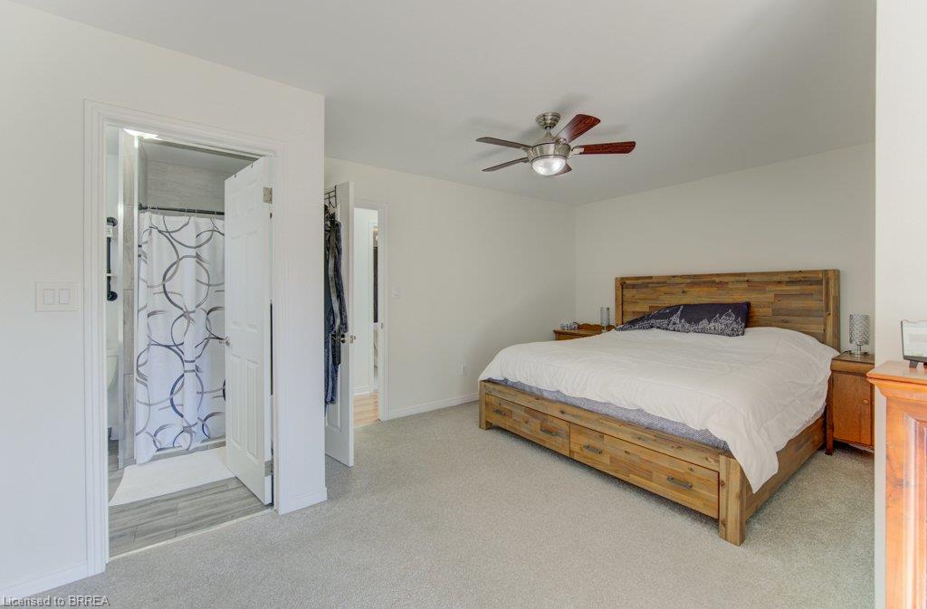 4 Wellington Street Property Photo 25