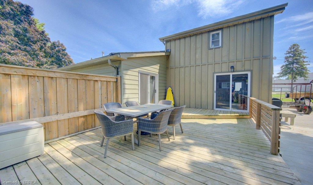 4 Wellington Street Property Photo 42