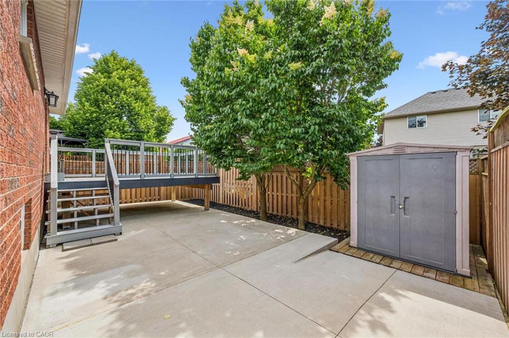 18 Keys Crescent Property Photo 31