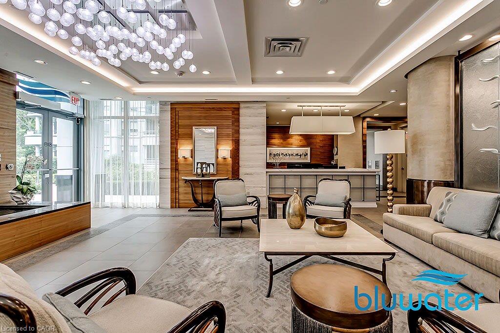 B814-3500 Lakeshore Road W Property Photo 2