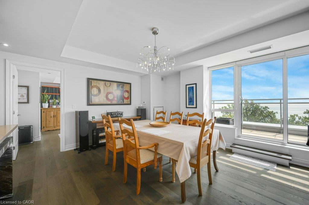 B814-3500 Lakeshore Road W Property Photo 6