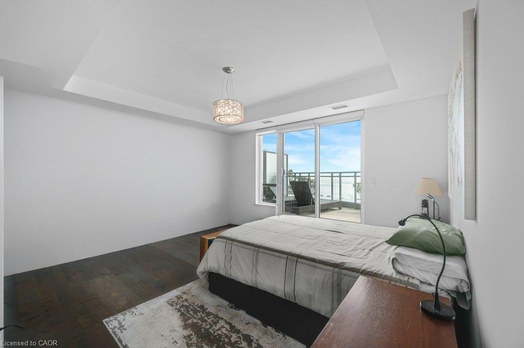 B814-3500 Lakeshore Road W Property Photo 14