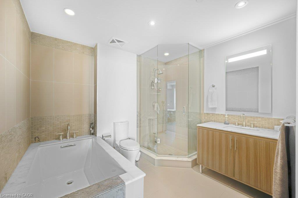 B814-3500 Lakeshore Road W Property Photo 21