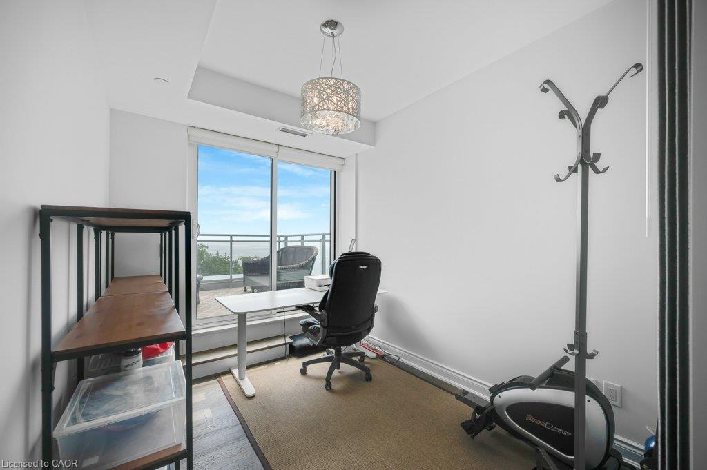 B814-3500 Lakeshore Road W Property Photo 22