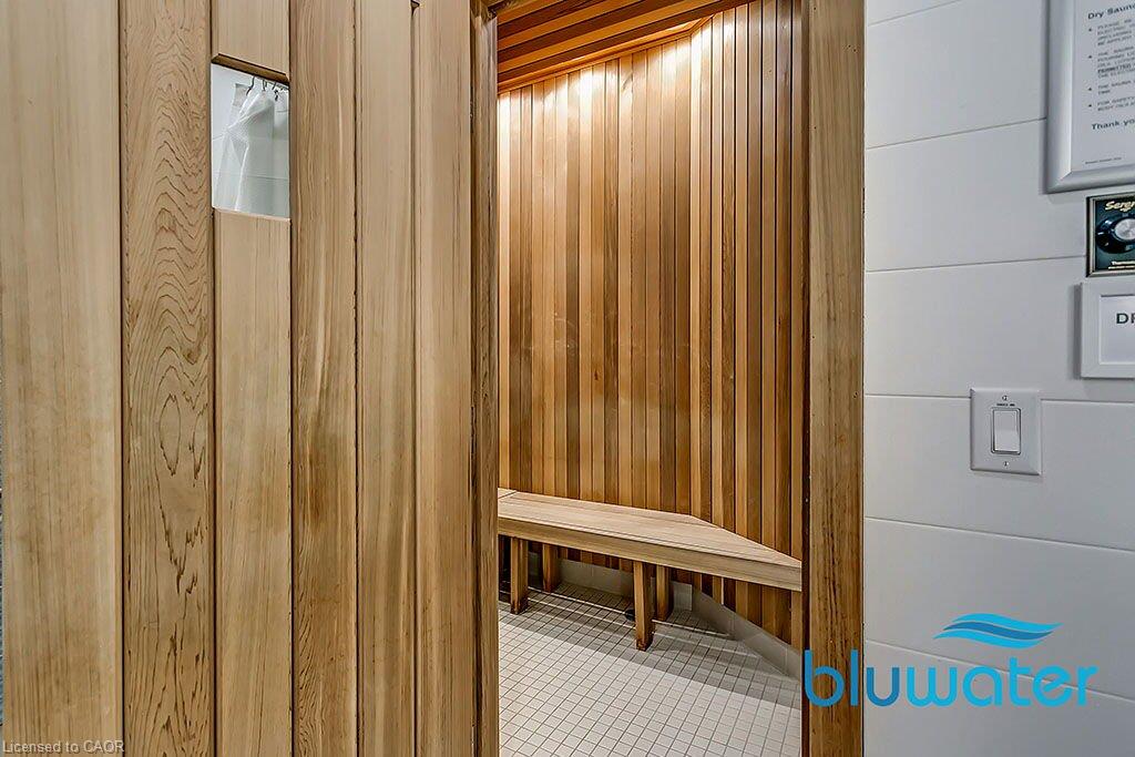 B814-3500 Lakeshore Road W Property Photo 38