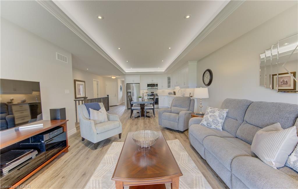 6-53 Roth Street Property Photo 19