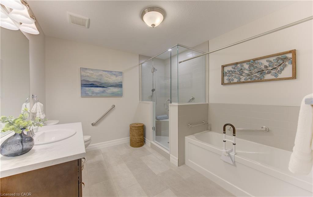 6-53 Roth Street Property Photo 21
